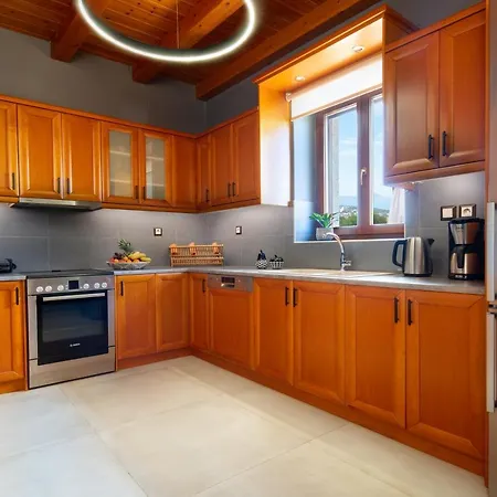 Villa Stoneville